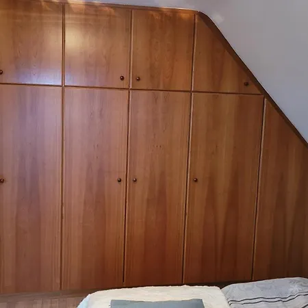 B 40 Apartment *