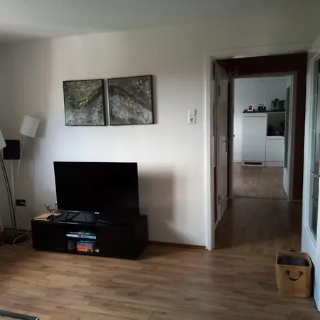 B 40 Apartment *